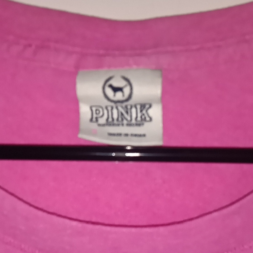 PINK Victoria's Secret Bright Pink 'FREE HUGS' Graphic Tee - Picture 2 of 3